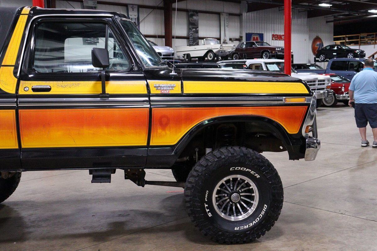 Ford-Bronco-SUV-1979-8