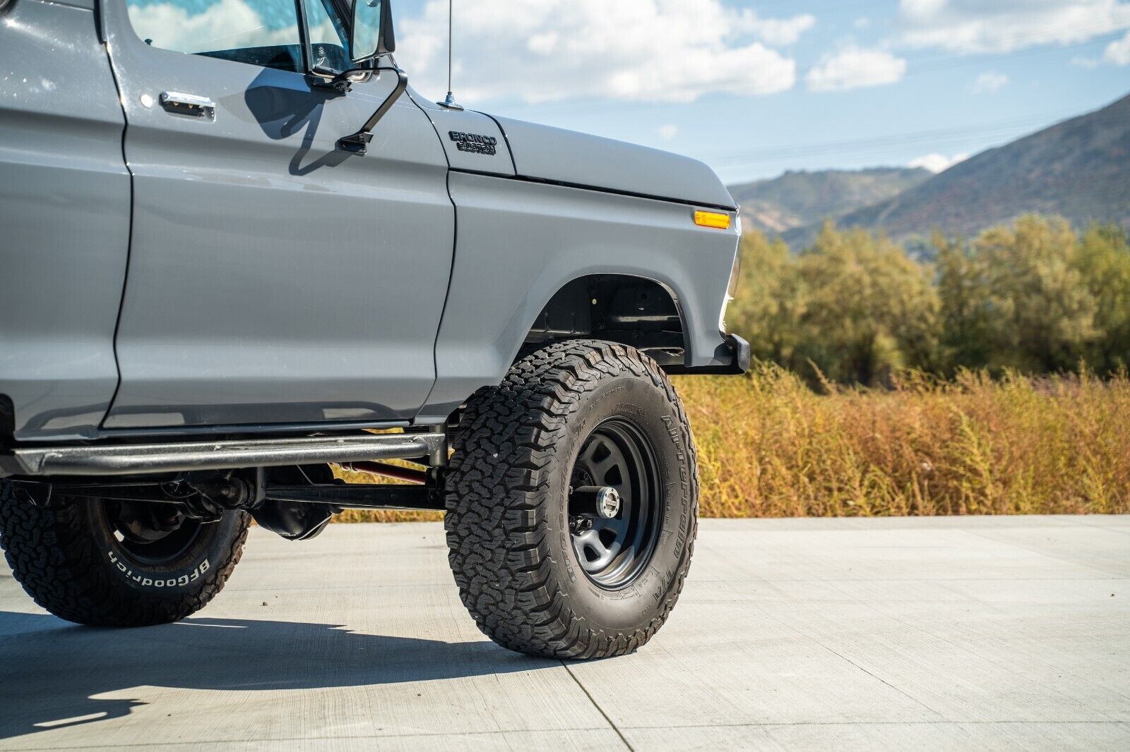 Ford-Bronco-SUV-1979-8