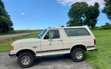 Ford-Bronco-SUV-1987-2