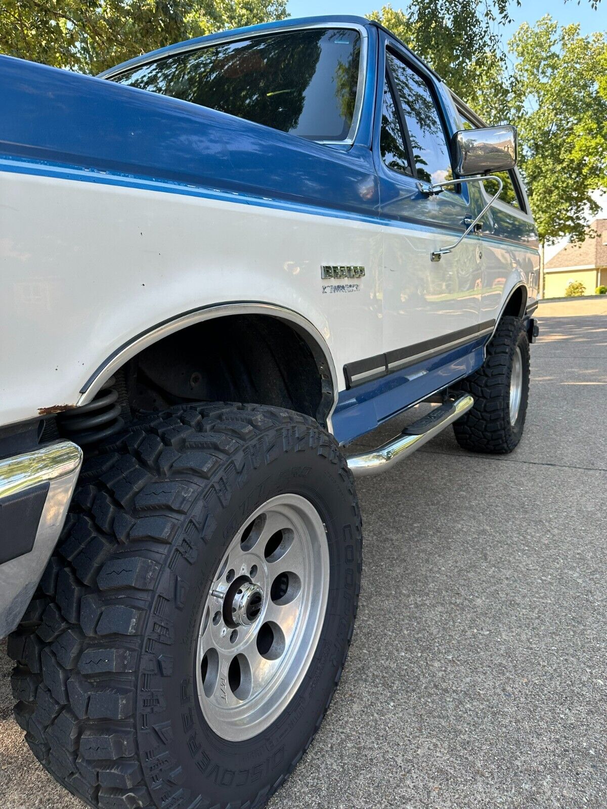 Ford-Bronco-SUV-1989-2