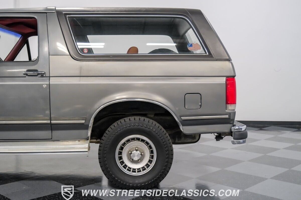 Ford-Bronco-SUV-1989-7