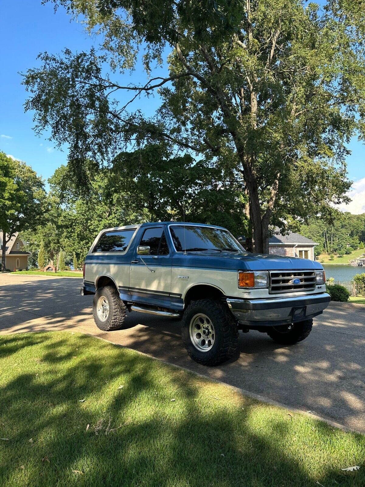 Ford Bronco SUV 1989 à vendre