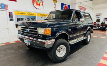 Ford-Bronco-SUV-1990-1