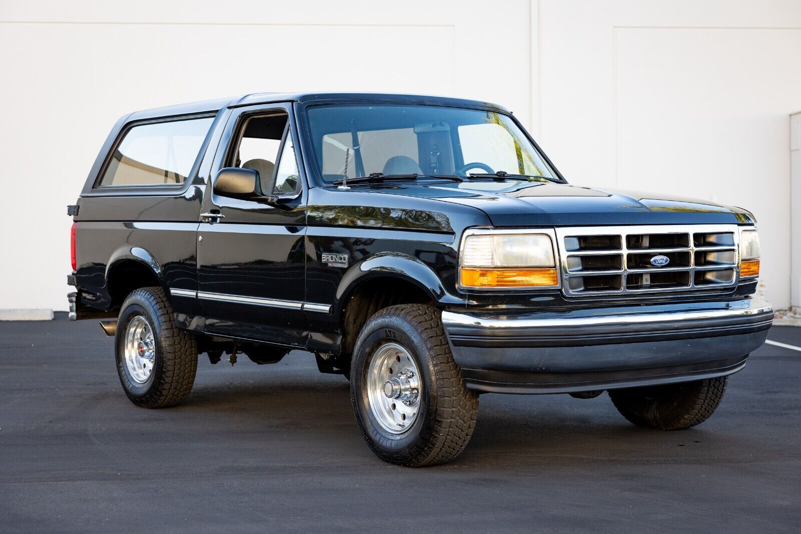 Ford Bronco SUV 1994