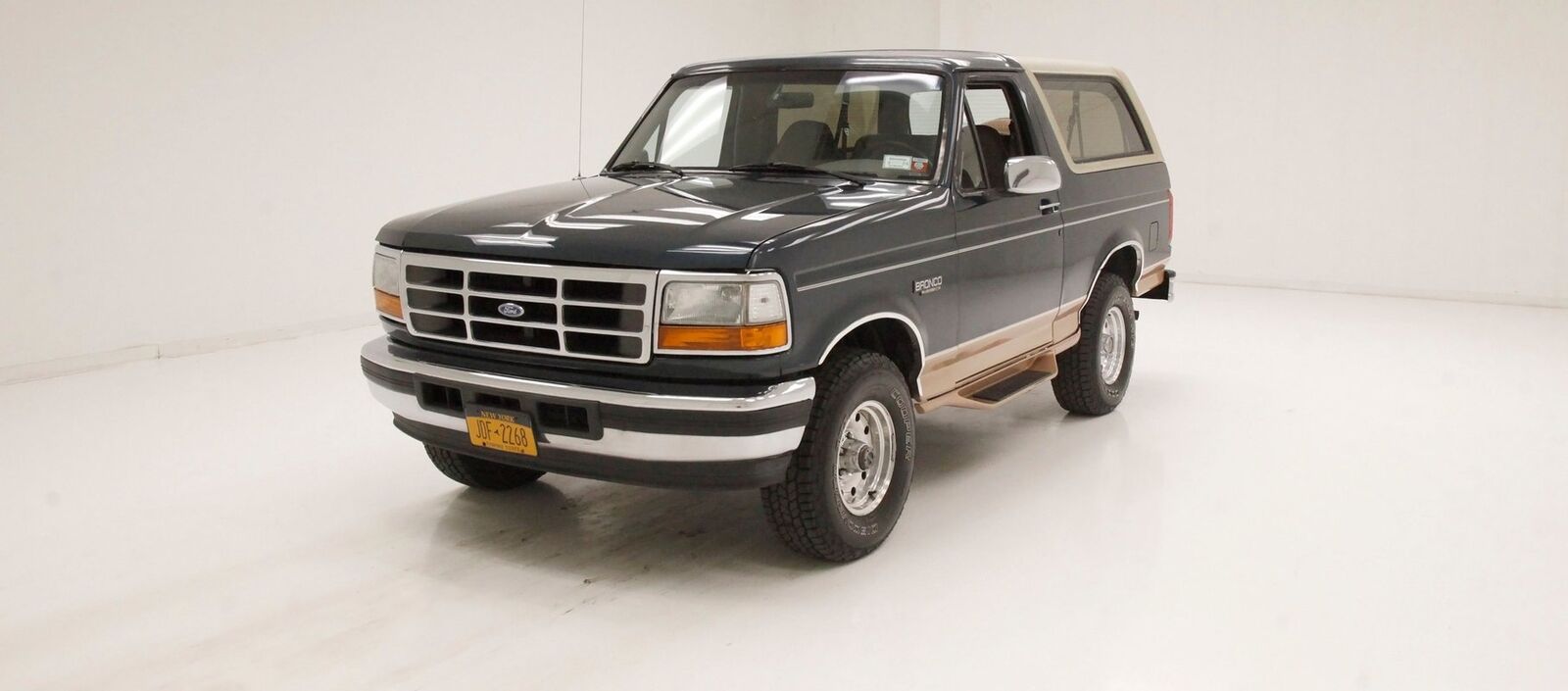 Ford Bronco SUV 1995