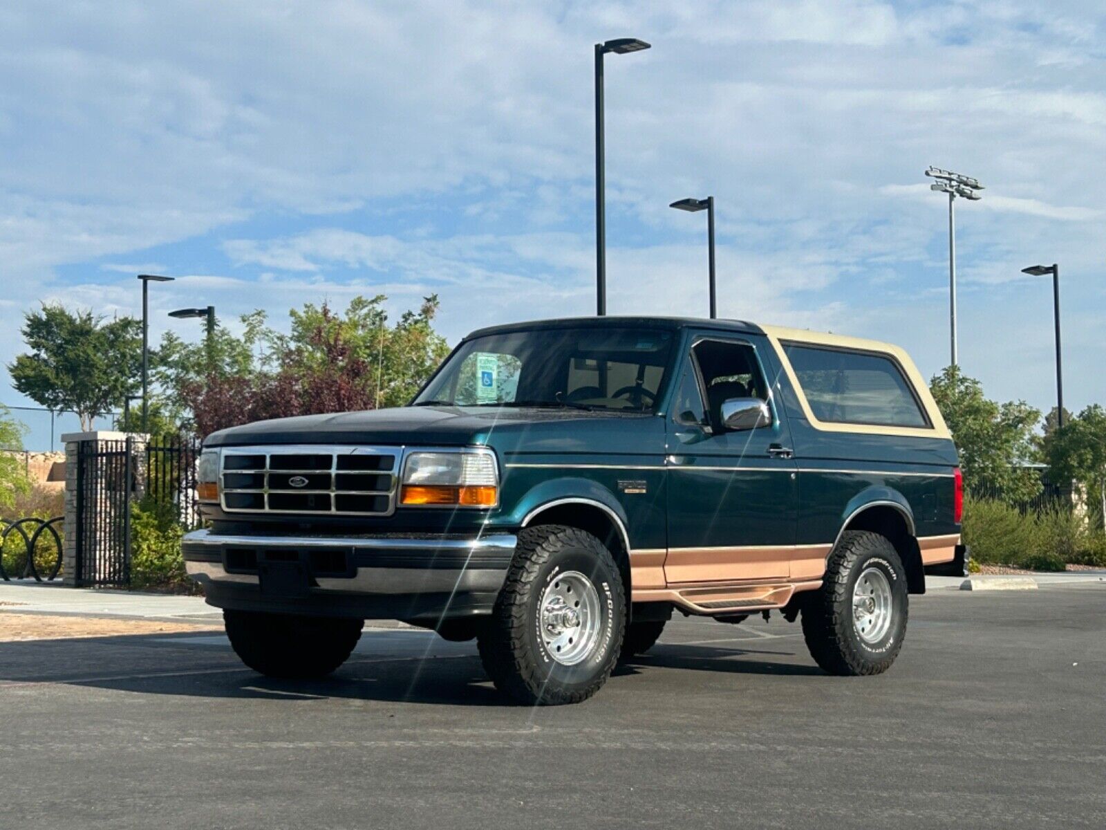 Ford-Bronco-SUV-1995-9