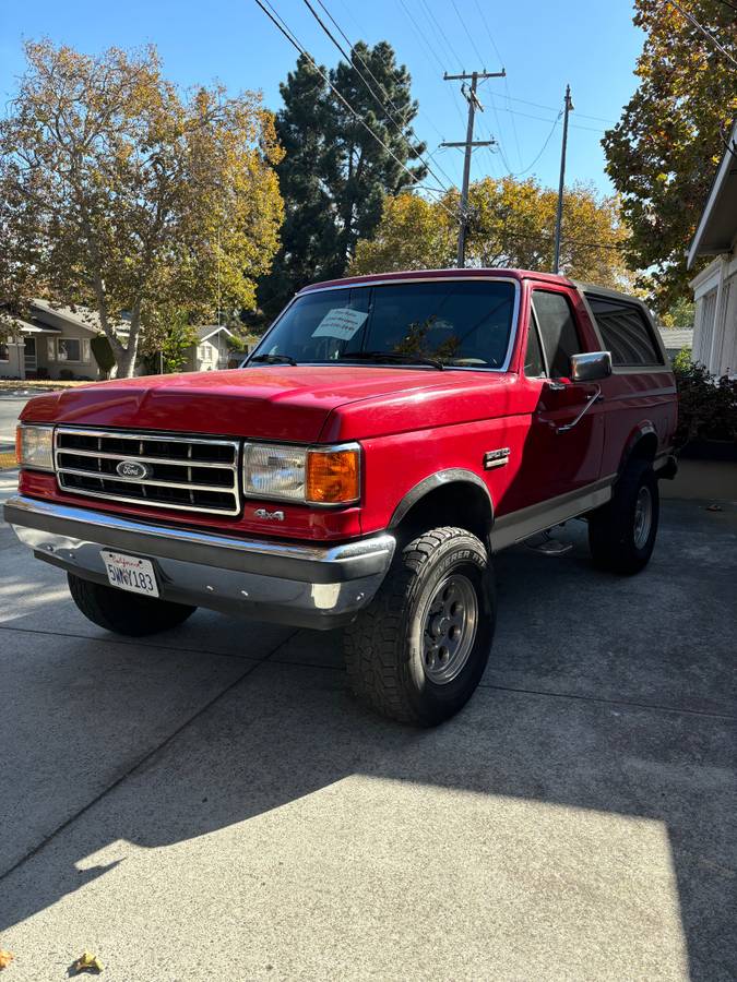 Ford-Bronco-eddie-bauer-1990-1