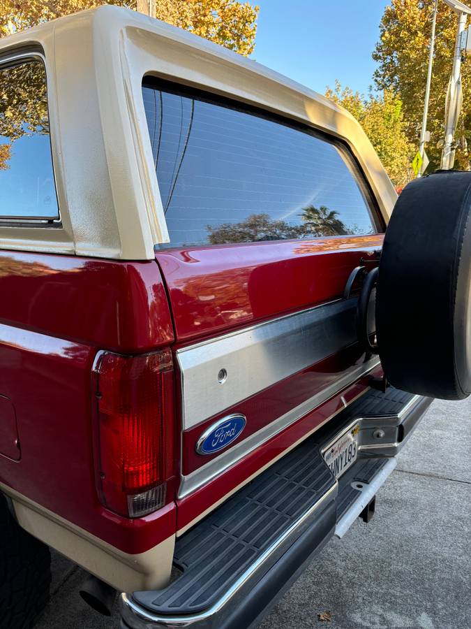 Ford-Bronco-eddie-bauer-1990-5