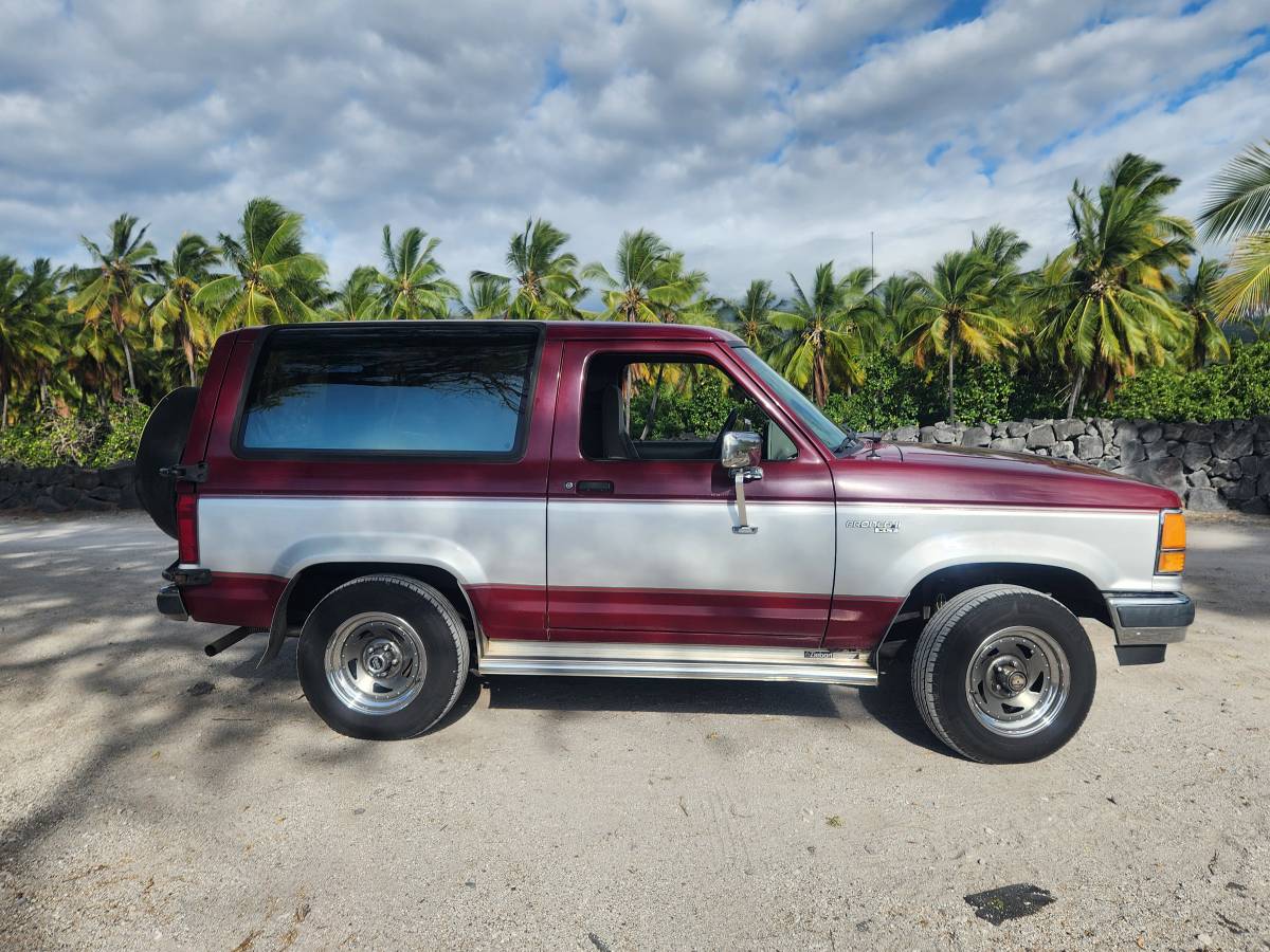 Ford-Bronco-ii-1990