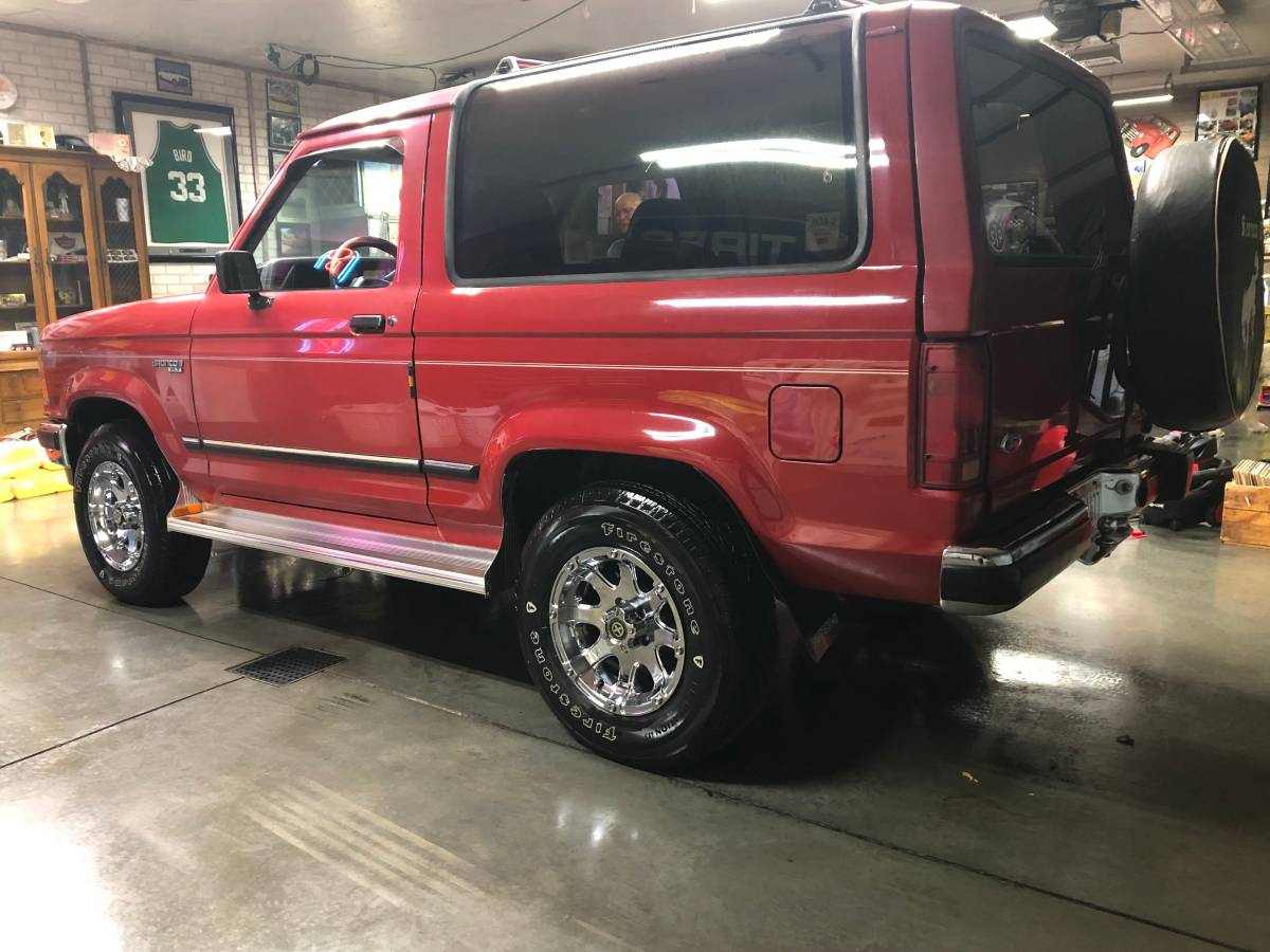 Ford-Bronco-ii-1990-4