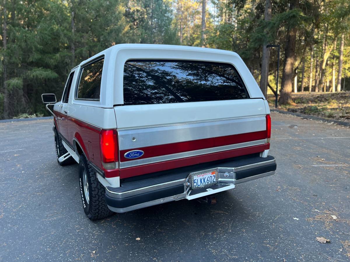 Ford-Bronco-xlt-1990-11