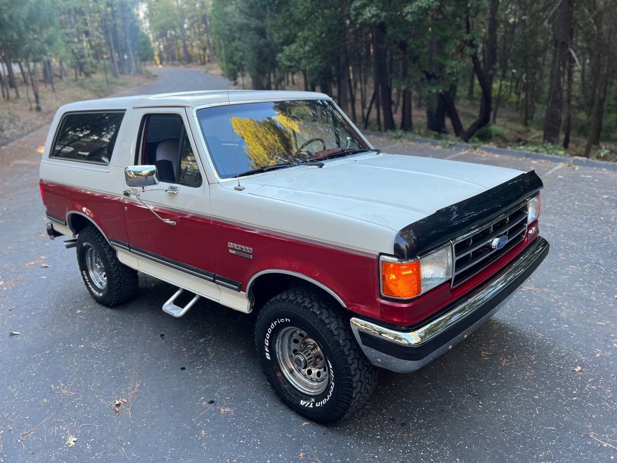 Ford-Bronco-xlt-1990-23