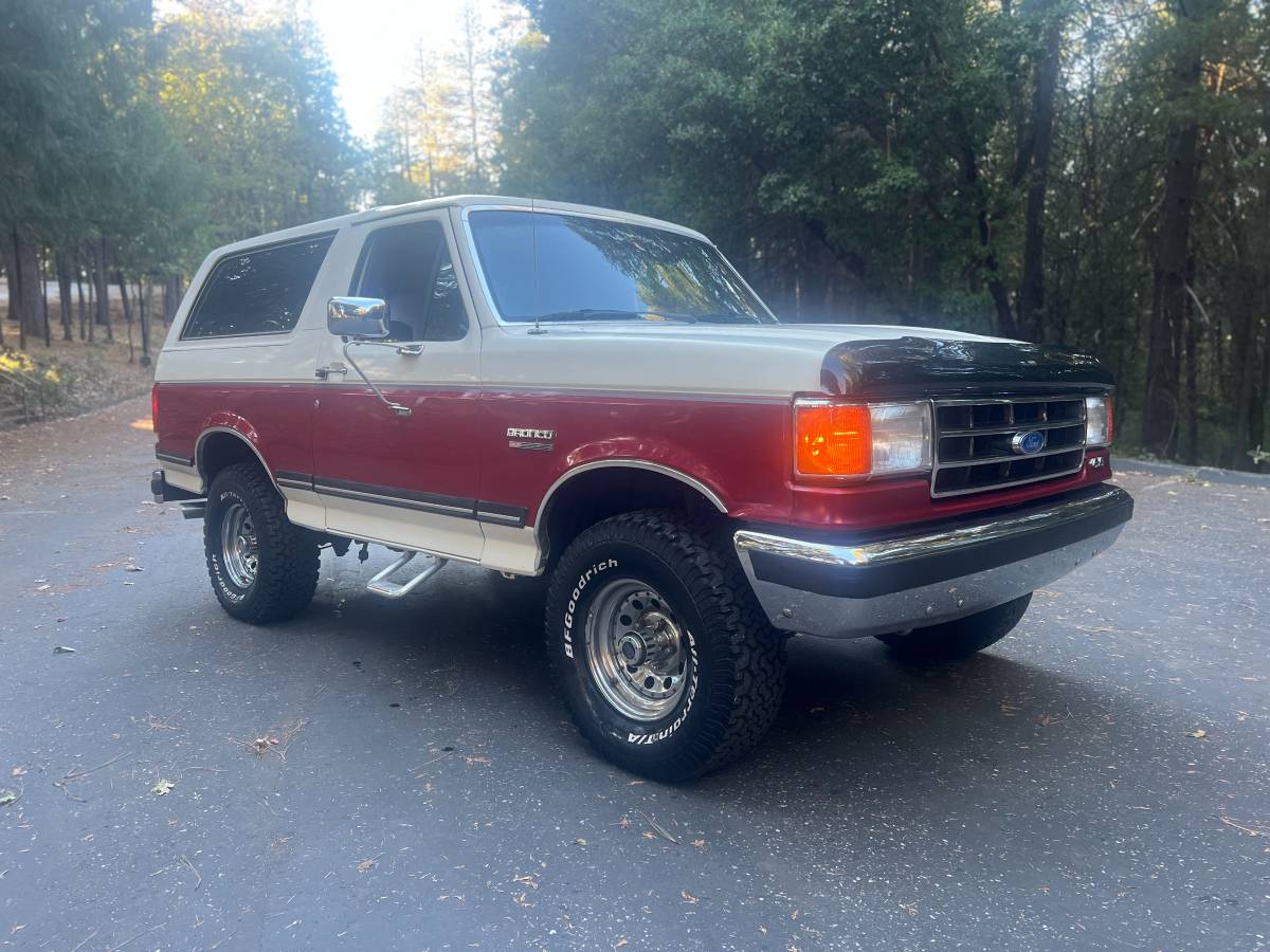 Ford-Bronco-xlt-1990-3