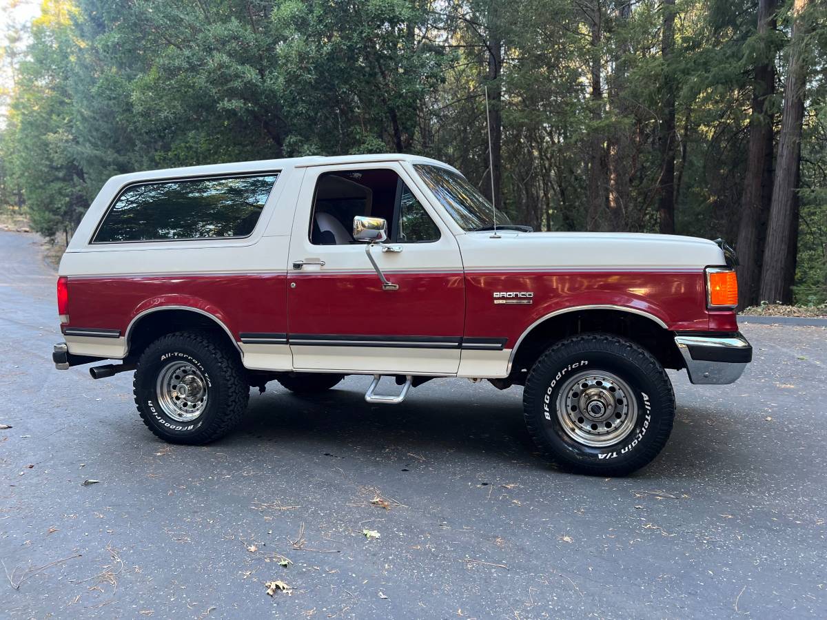 Ford-Bronco-xlt-1990-4