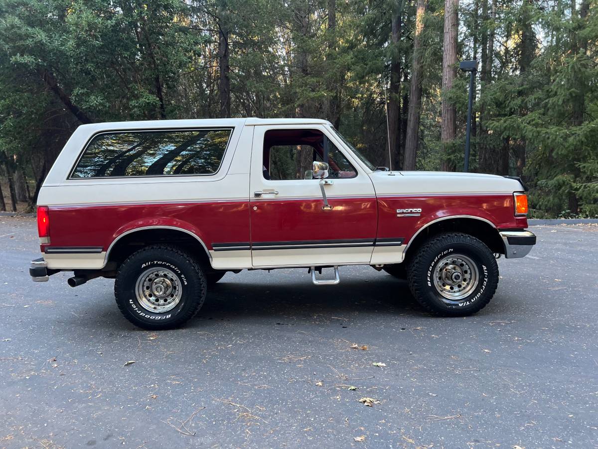 Ford-Bronco-xlt-1990-5