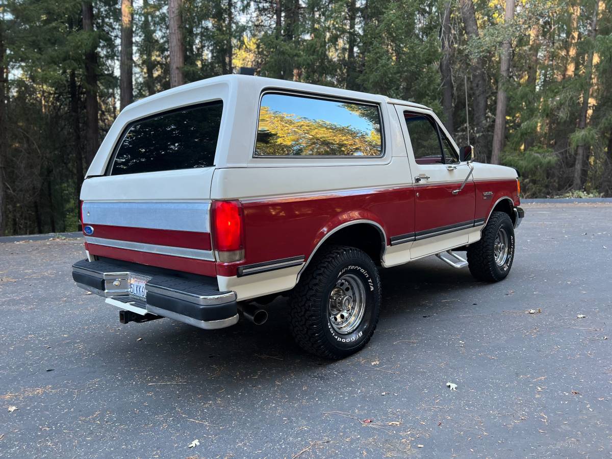 Ford-Bronco-xlt-1990-7