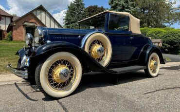 Ford-Cabriolet-1932-2