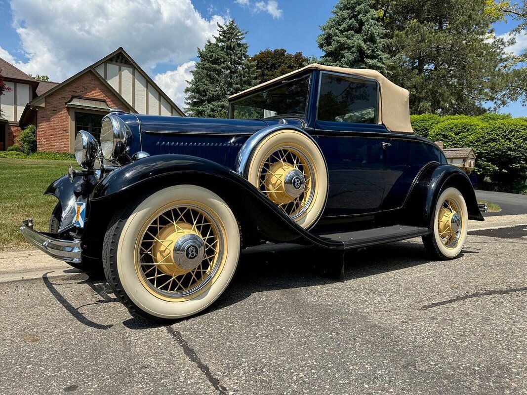 Ford-Cabriolet-1932-2