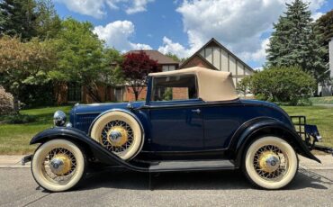 Ford-Cabriolet-1932-28