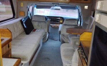 Ford-Chinook-concourse-motorhome-1990-2