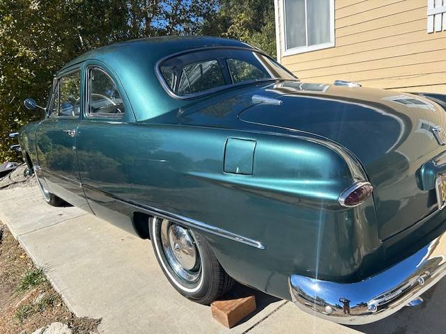 Ford-Club-coupe-1950-2