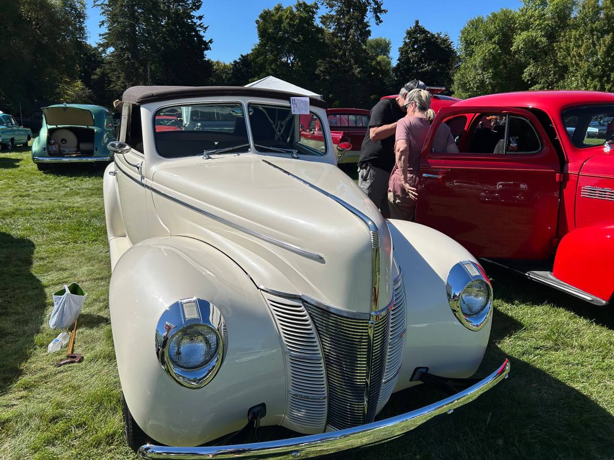 Ford-Convertible-1940-12