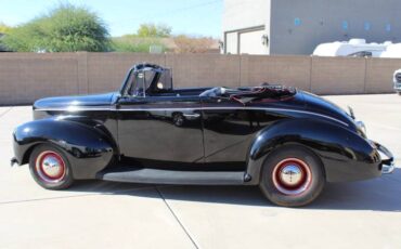 Ford-Convertible-1940