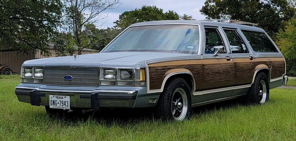 Ford-Country-squire-station-wagon-1991-1