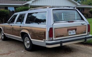 Ford-Country-squire-station-wagon-1991-20