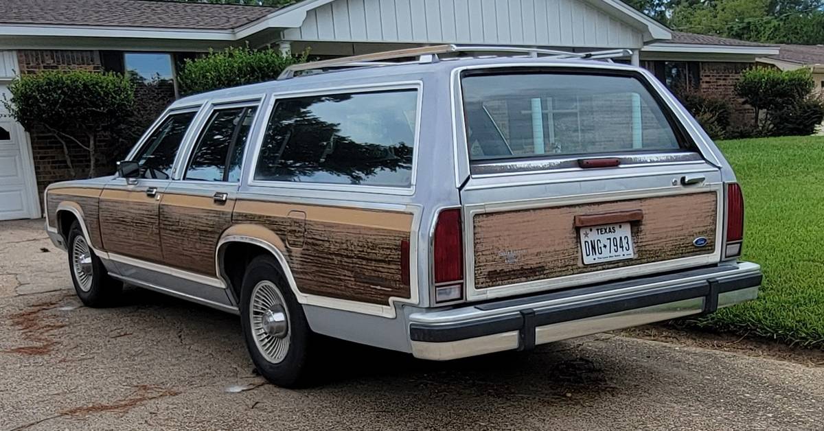 Ford-Country-squire-station-wagon-1991-20