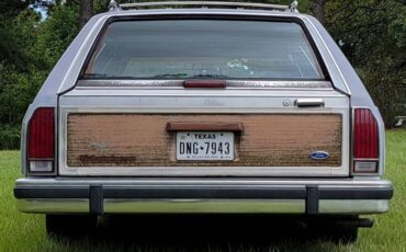 Ford-Country-squire-station-wagon-1991-5