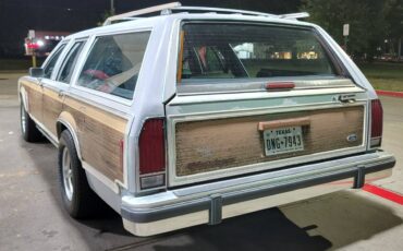 Ford-Country-squire-station-wagon-1991-6