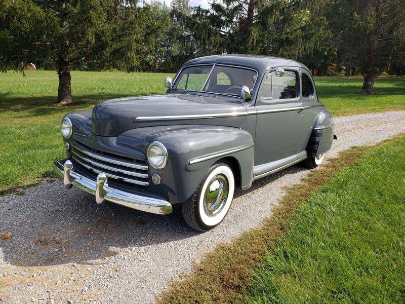 Ford-Coupe-1948-2