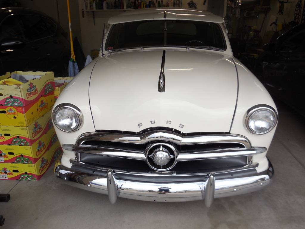 Ford-Coupe-1949