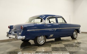 Ford-Crestline-Berline-1954-9