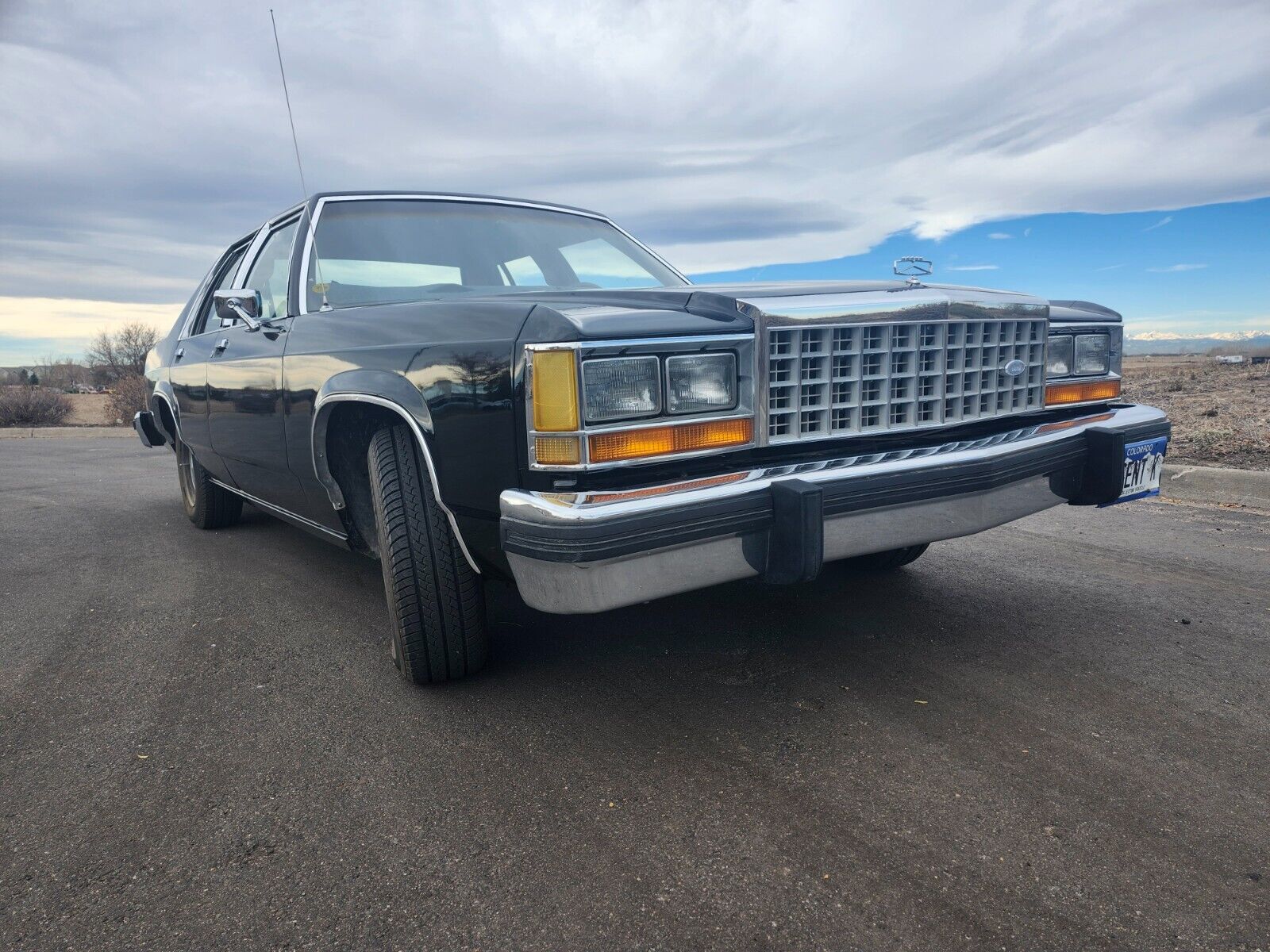 Ford Crown Victoria Berline 1984