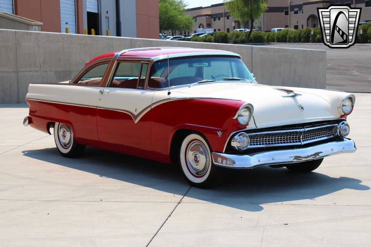 Ford-Crown-Victoria-Coupe-1955-4