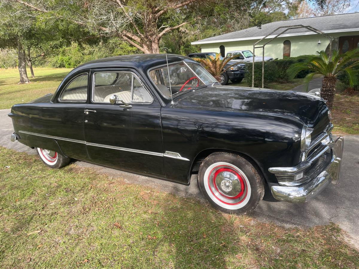 Ford-Custom-1950-1