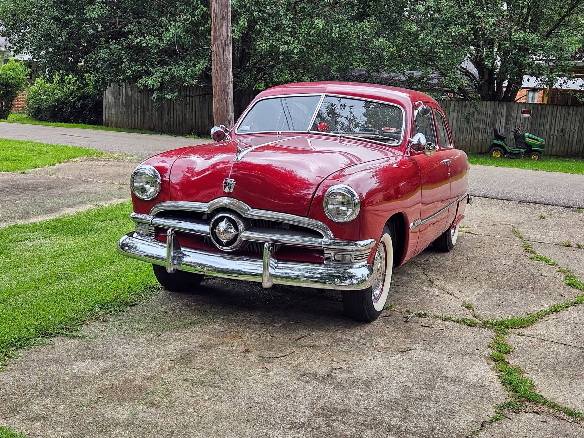 Ford-Custom-1950-2