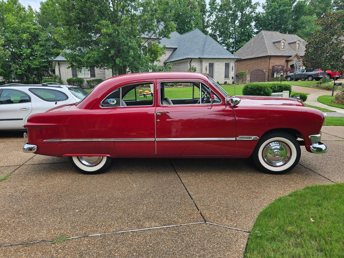 Ford-Custom-1950-5