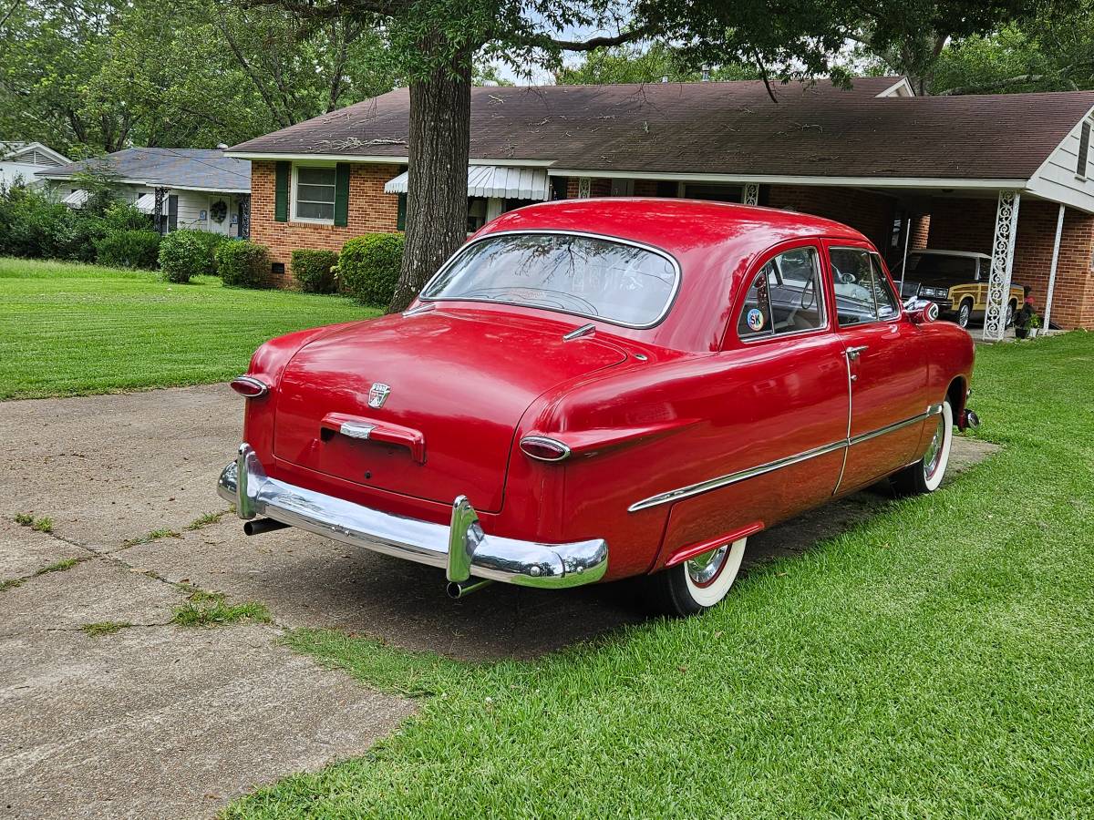 Ford-Custom-1950