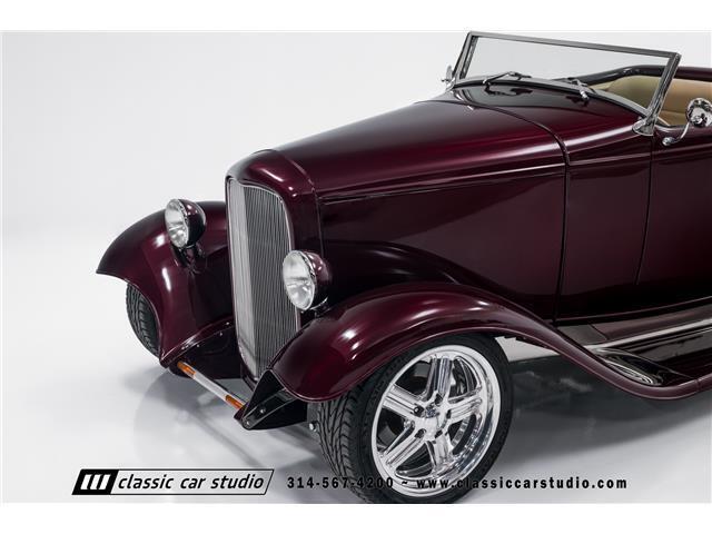 Ford-Custom-Cabriolet-1932-12