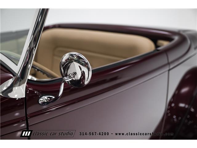 Ford-Custom-Cabriolet-1932-19