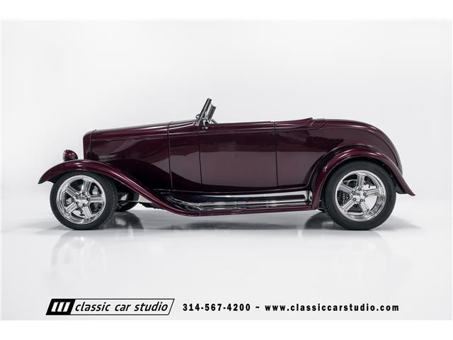 Ford-Custom-Cabriolet-1932-20