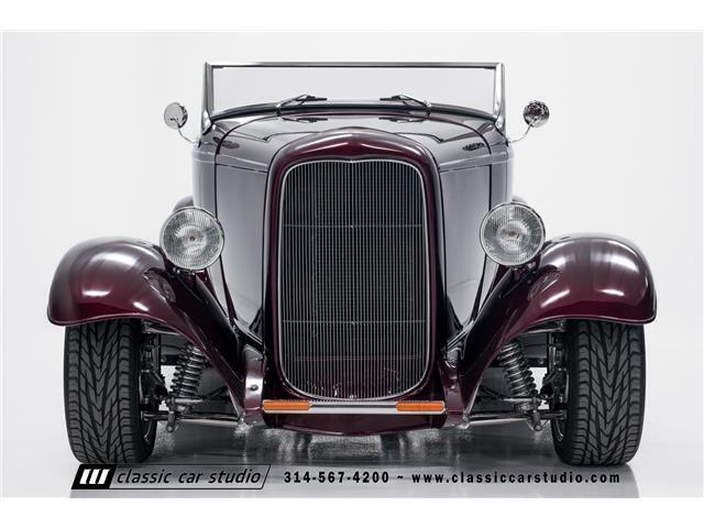 Ford-Custom-Cabriolet-1932-3