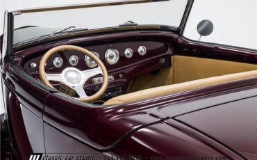 Ford-Custom-Cabriolet-1932-31