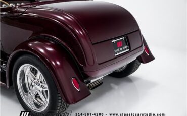 Ford-Custom-Cabriolet-1932-34