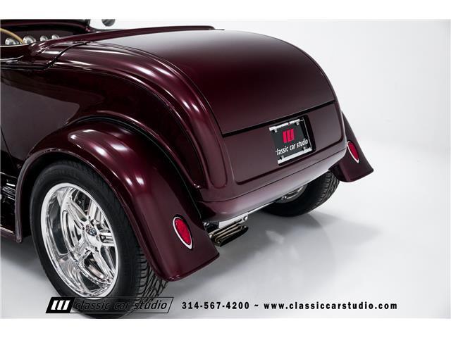 Ford-Custom-Cabriolet-1932-34