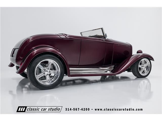 Ford-Custom-Cabriolet-1932-36