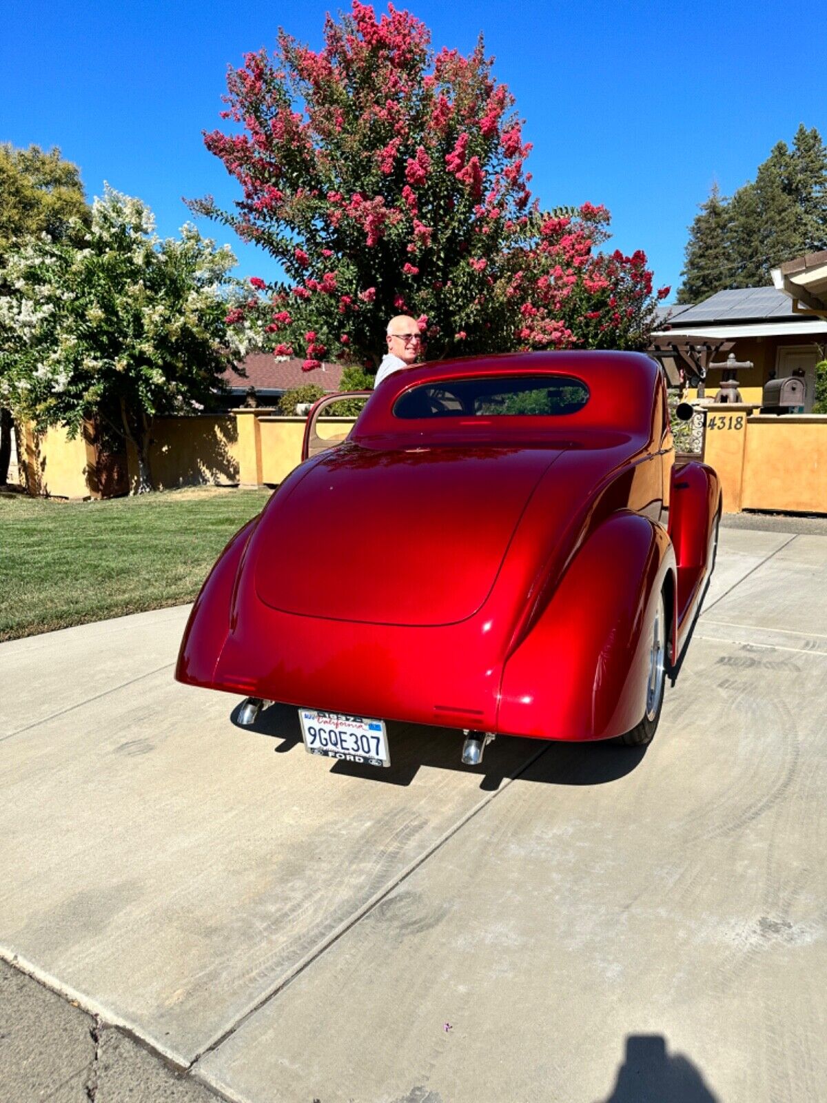 Ford-Custom-Coupe-1937-1